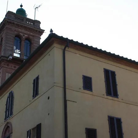 La Torre Di Caprera Siena