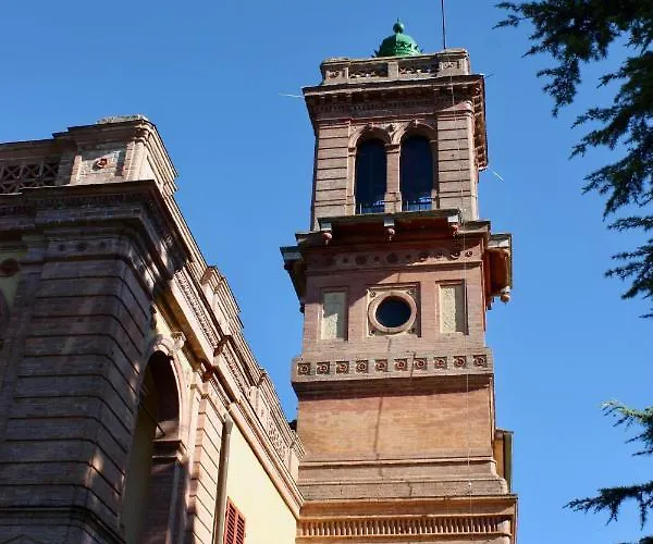 La Torre Di Caprera * سيينا